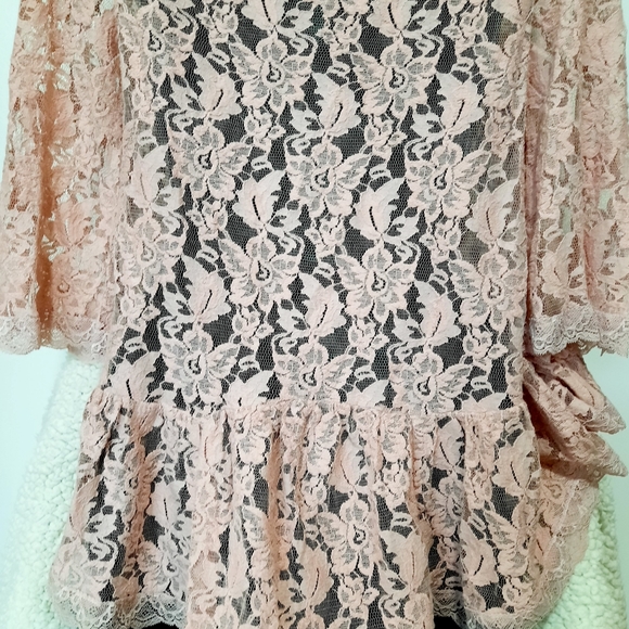 Free People Lace Blush 3/4 Sleeve Hi-Lo Hem Blouse - Picture 12 of 17